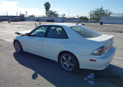 2005 Lexus Is 300 from USA, damaged, VIN JTHBD192150100783